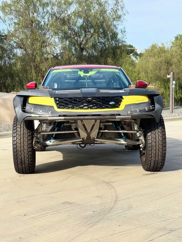 Head-on view of the Velar prerunner's printed front end and fenders