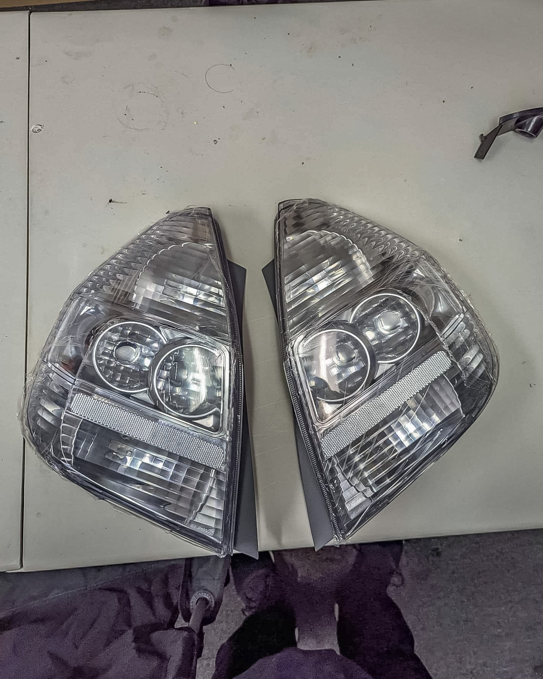 Honda Fit Clear Tail Lights (GD3, 07-08) (COMPLETE) – Illumaesthetic
